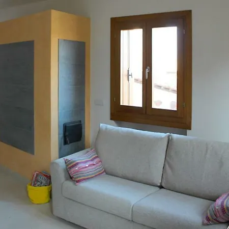 Antica Corte Leguzzano 4*