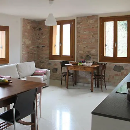 Antica Corte Leguzzano Bed & Breakfast