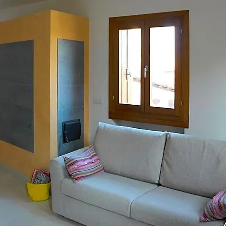 Antica Corte Leguzzano Bed & Breakfast 4*