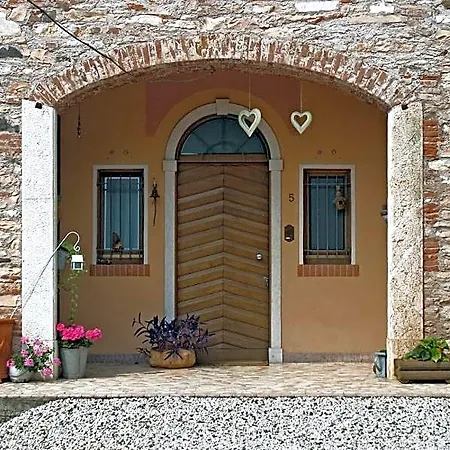 Antica Corte Leguzzano Bed & Breakfast