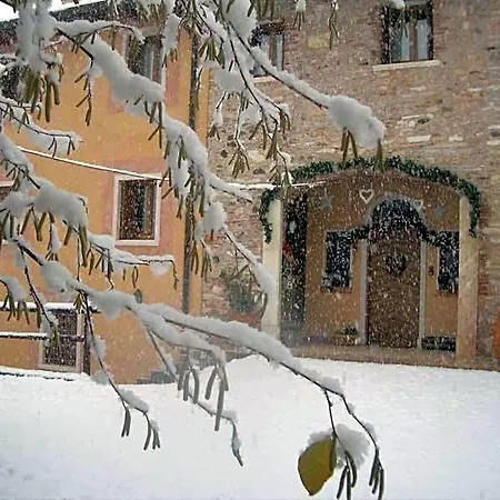 Antica Corte Leguzzano 4*